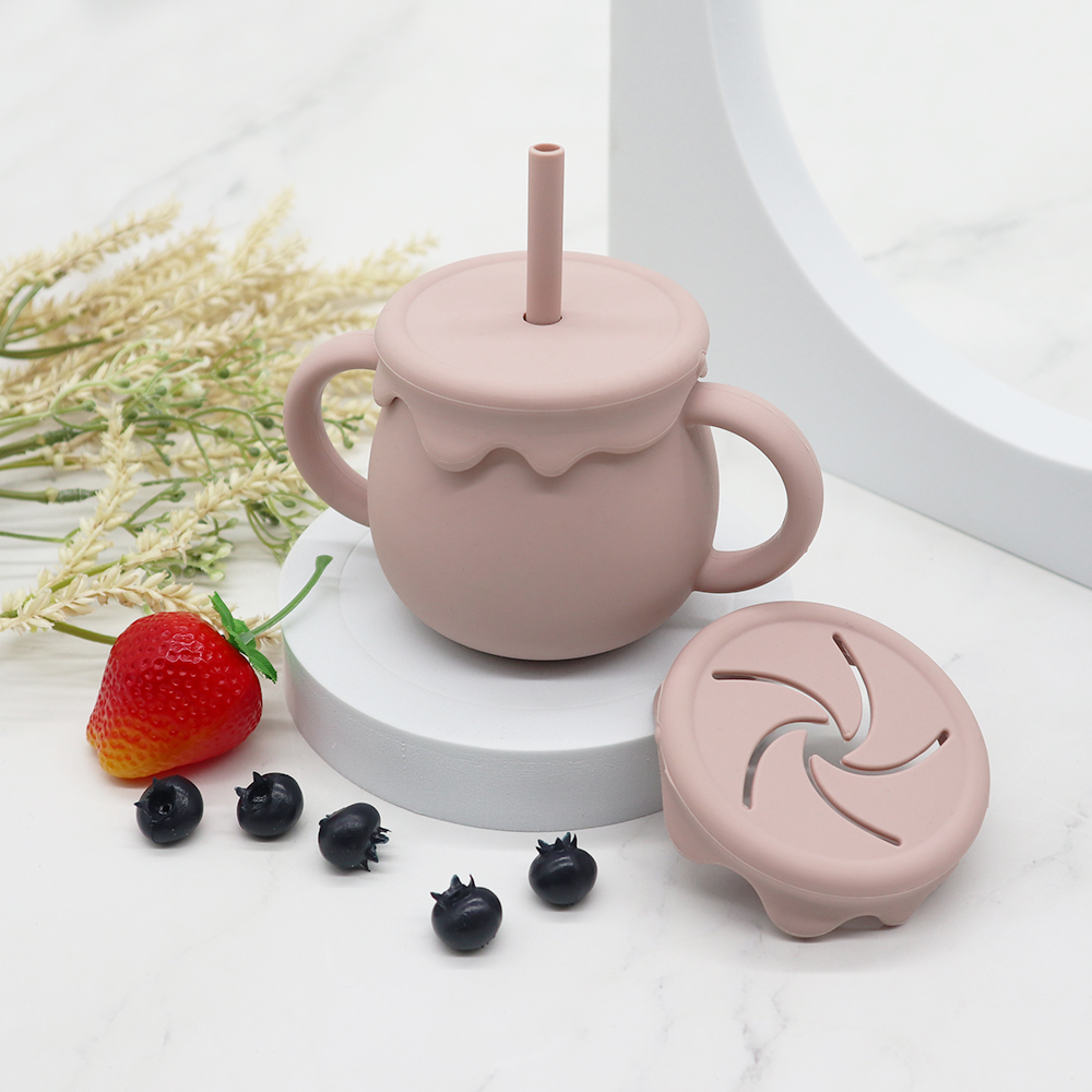 https://www.silicon-wholesale.com/silicon-cup-with-straw-baby-wholesale-l-melikey.html