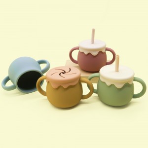 https://www.silicon-wholesale.com/silicon-cup-with-straw-baby-wholesale-l-melikey.html