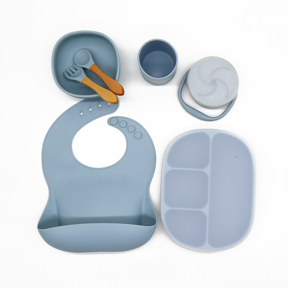 https://www.silicone-wholesale.com/baby-dinnerware-plate-sets-personalized-factory-l-melikey.html