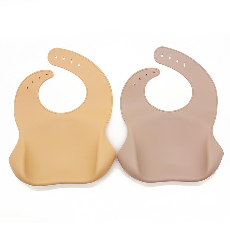 https://www.silicon-wholesale.com/waterproof-silicone-bib-with-pockets-l-melikey.html